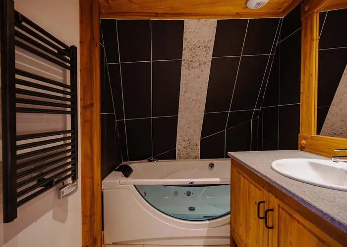 Astoria - Ultracentral 140m2 Balcons Vues Balneo Sauna *