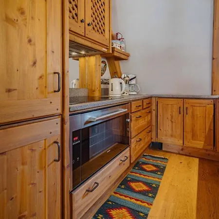 Astoria - Ultracentral 140m2 Balcons Vues Balneo Sauna * Chamonix