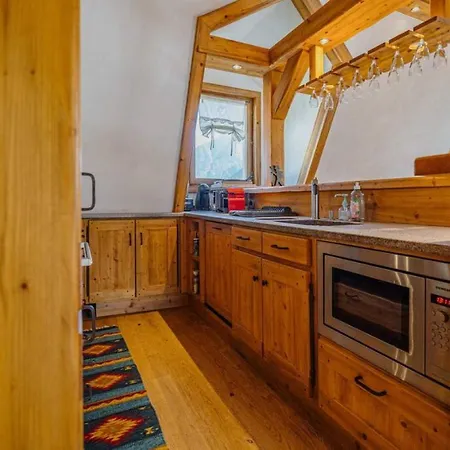 Astoria - Ultracentral 140m2 Balcons Vues Balneo Sauna Apartman